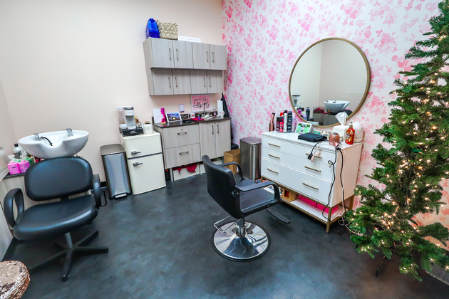 Sola Salons