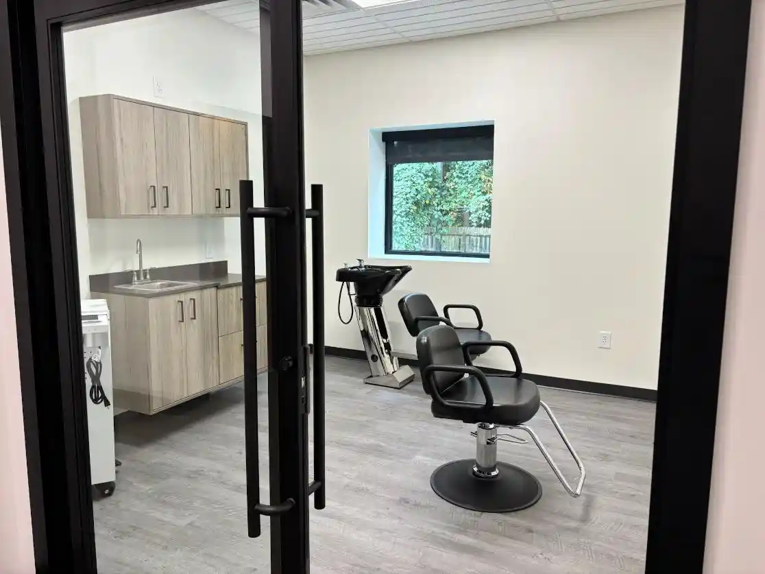 Sola Salons