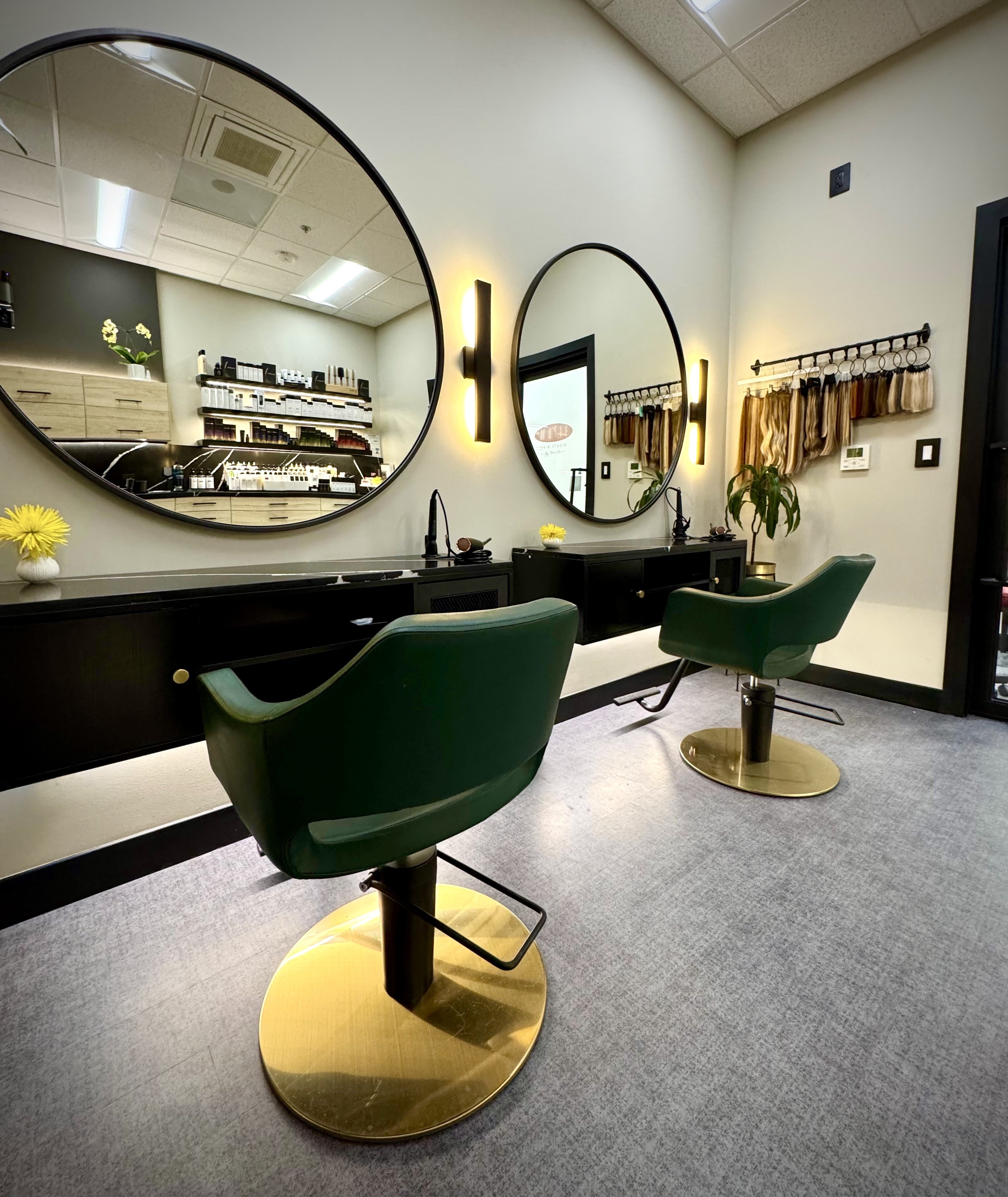 Salon Suite Rentals at The District in Henderson | Sola Salons