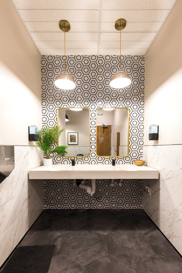 Sola Salons