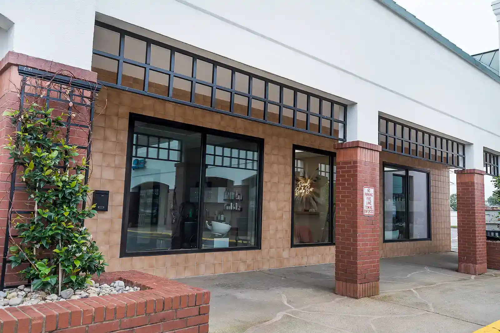 Sola Salons Studios