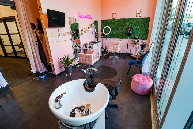 Sola Salons