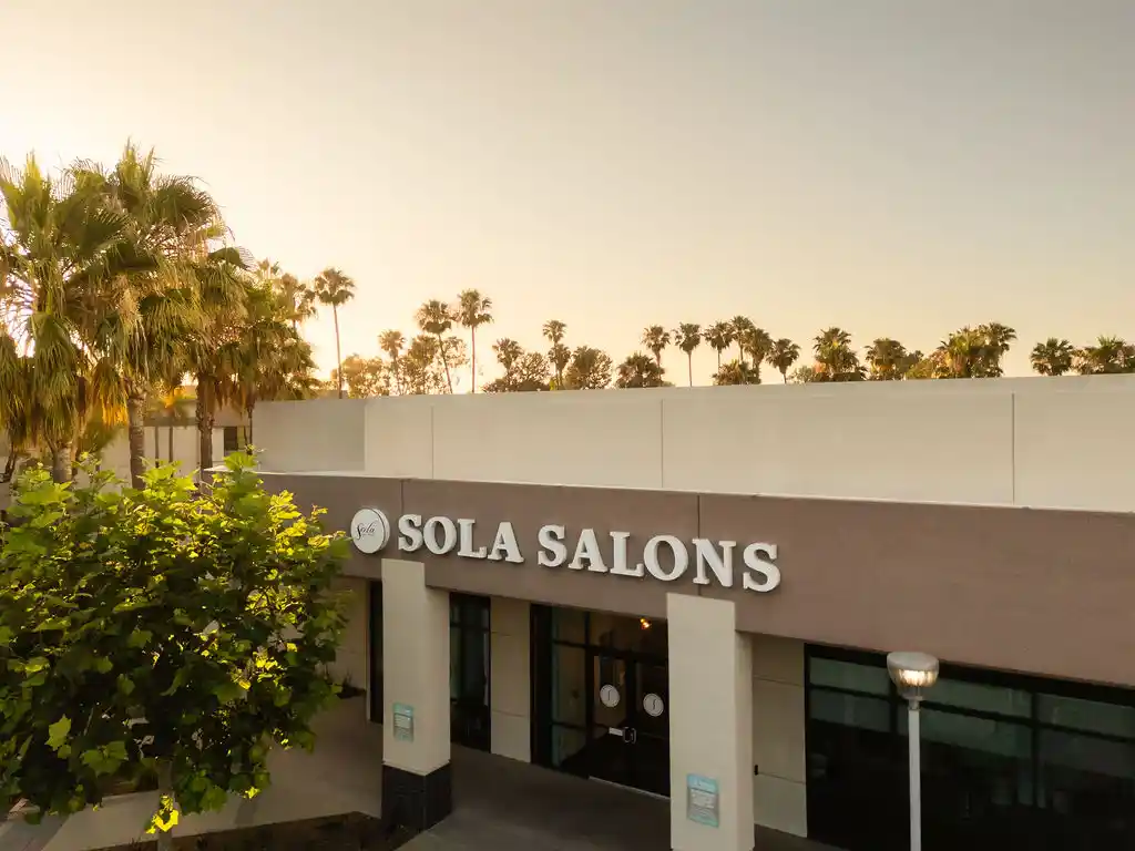Salon Suites For Rent in Huntington Beach | Sola Salons Huntington