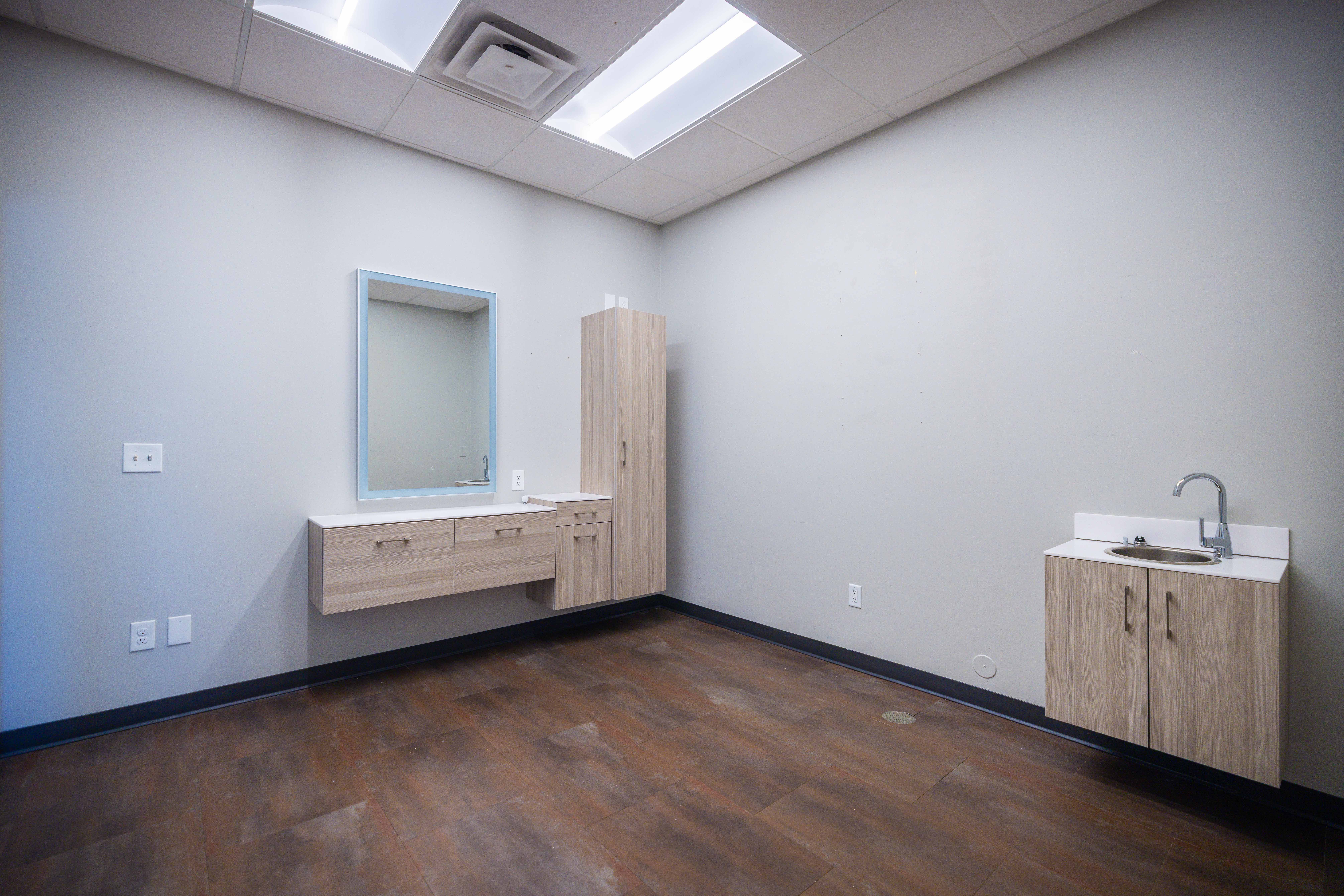 Sola Salons