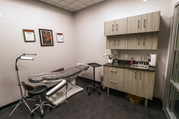 Sola Salons