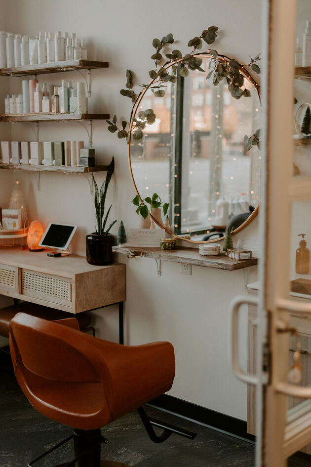 Sola Salons