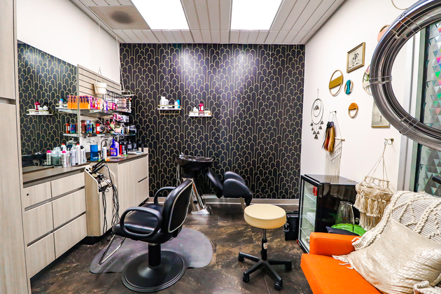 Sola Salons
