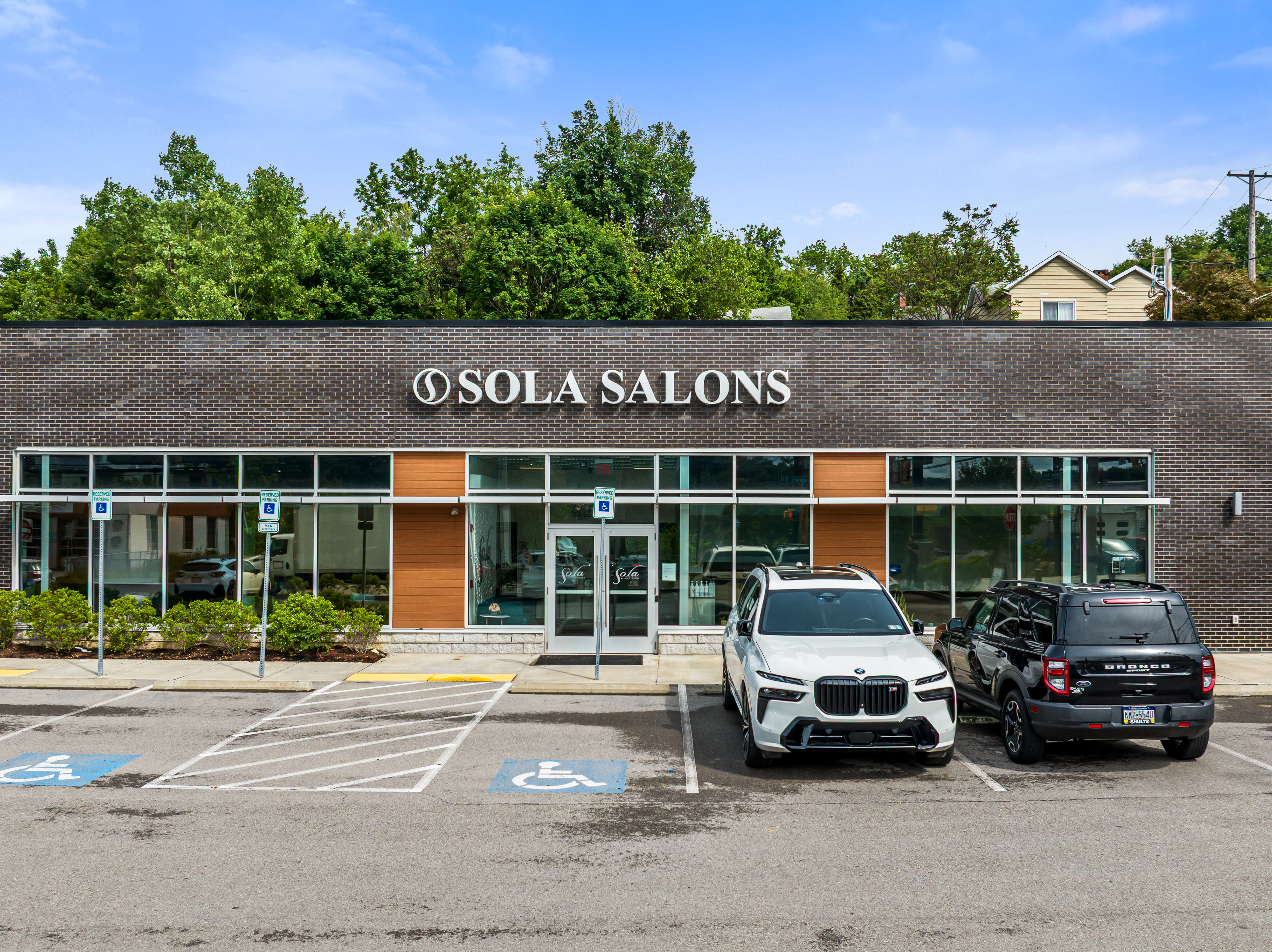 Salon Suites For Rent in Fox Chapel | Sola Salons Blawnox | Sola