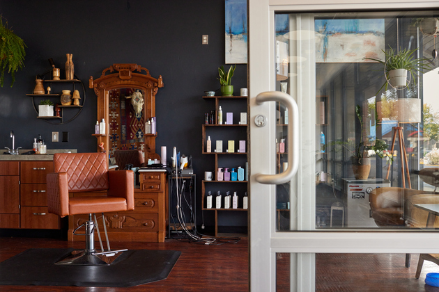Sola Salons