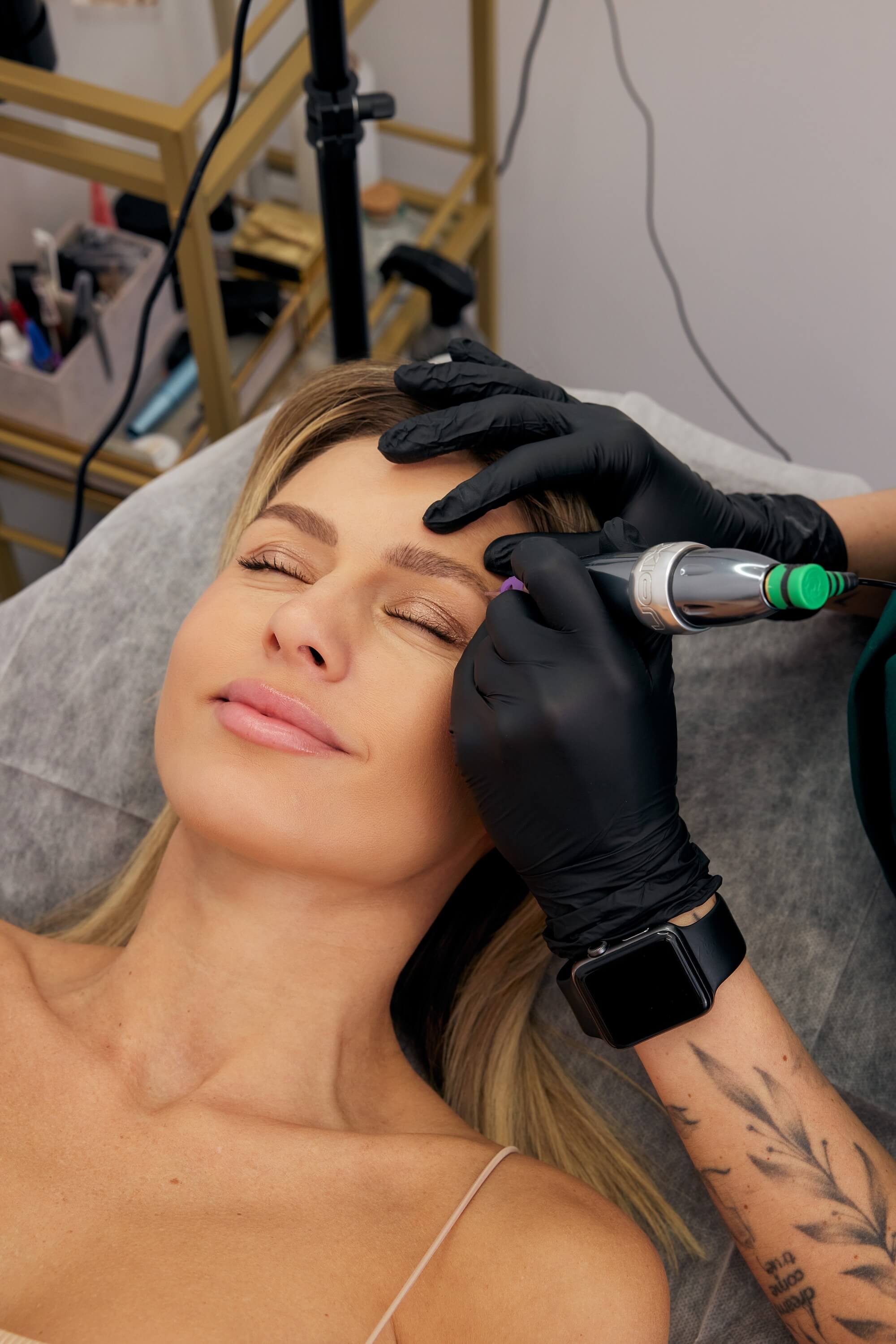 Brow techs