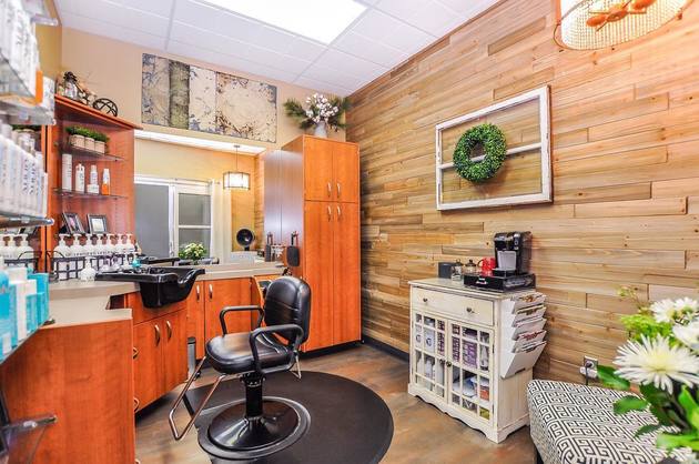 Sola Salons Hunnington Place