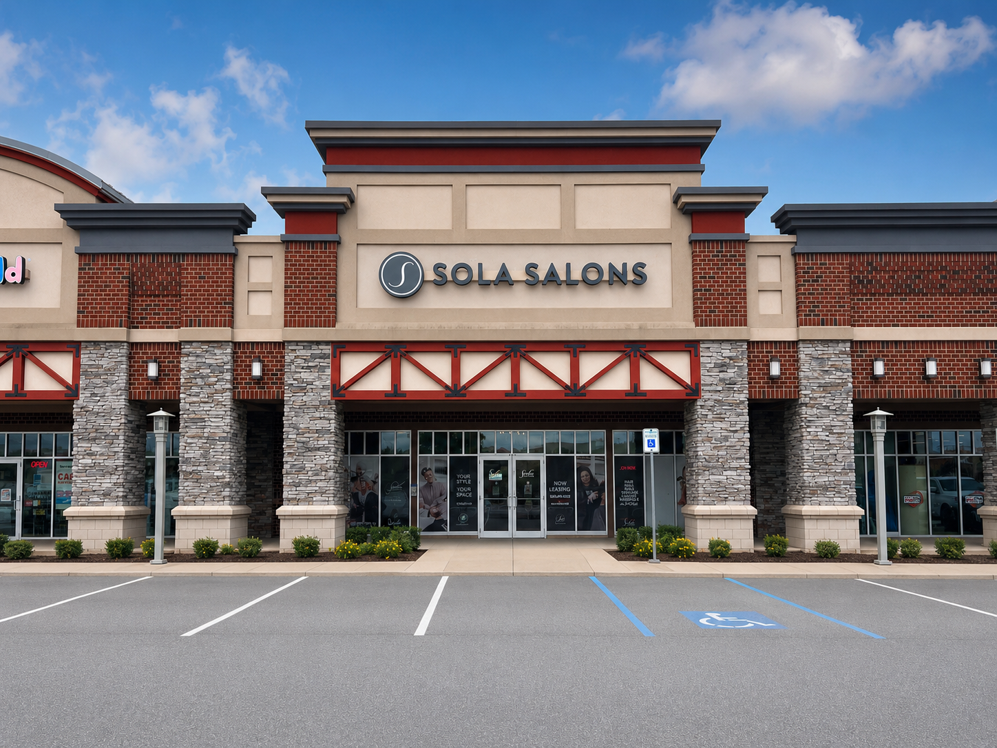 Salon Suites For Rent in The Highlands | Sola Salon Studios
