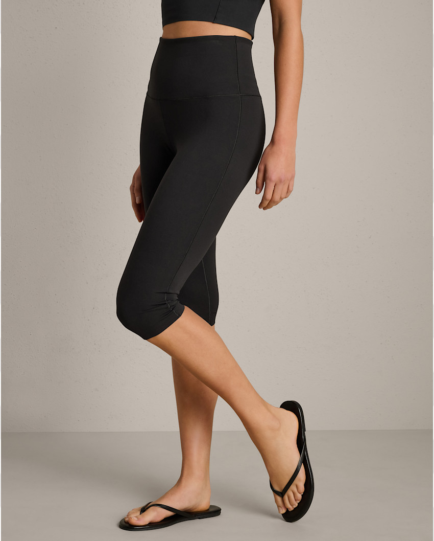Revive™ Capri Legging