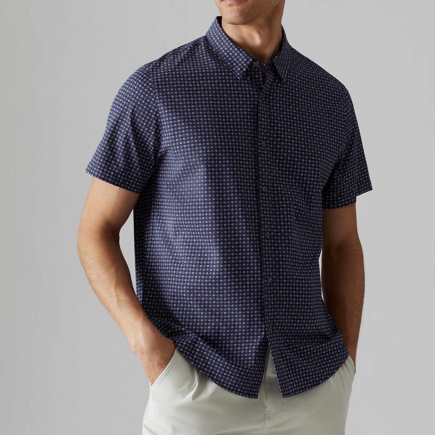 Commuter SS Button Down - Lifestyle Imge