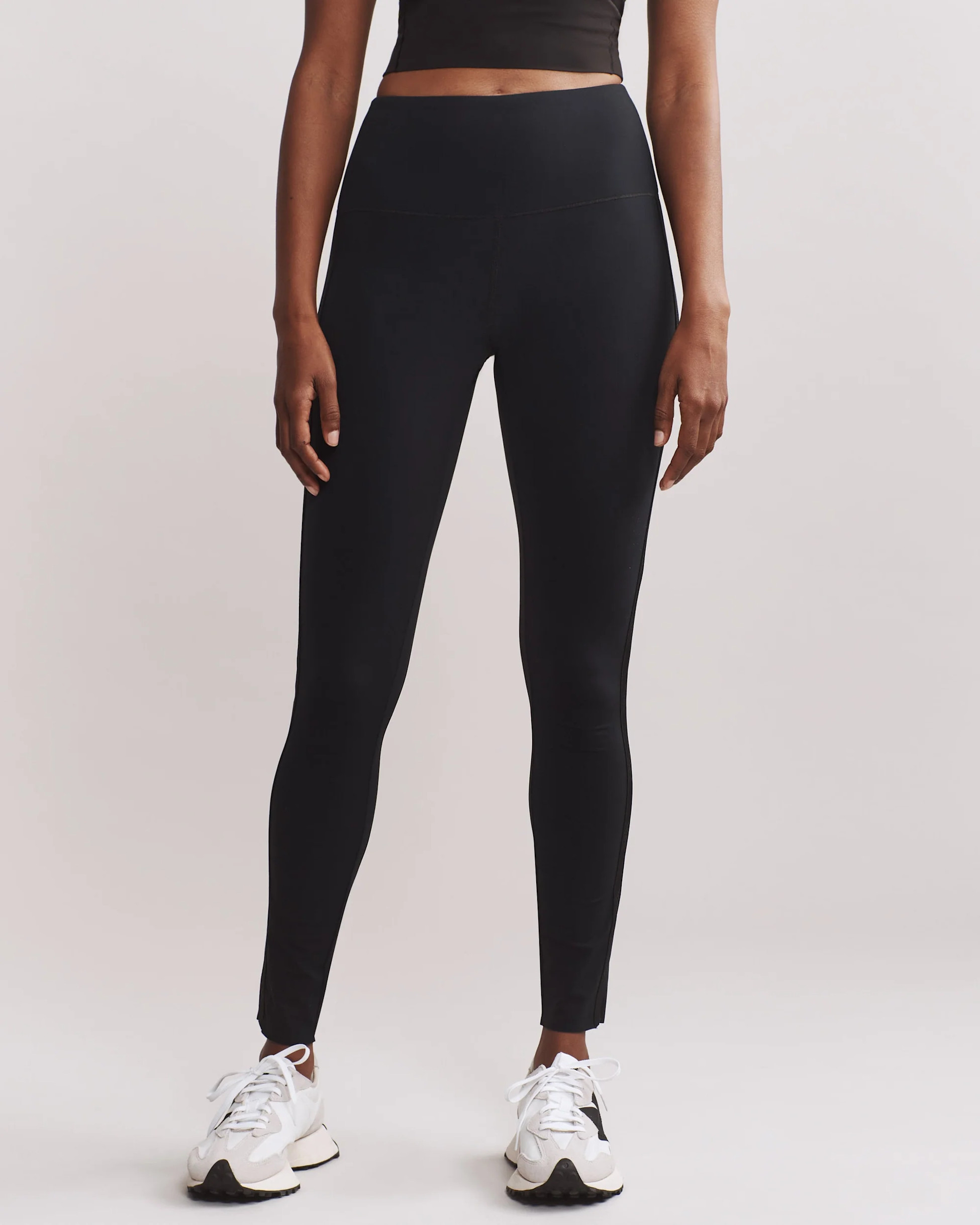 01.14.25-womens-alpine-leggings-2block