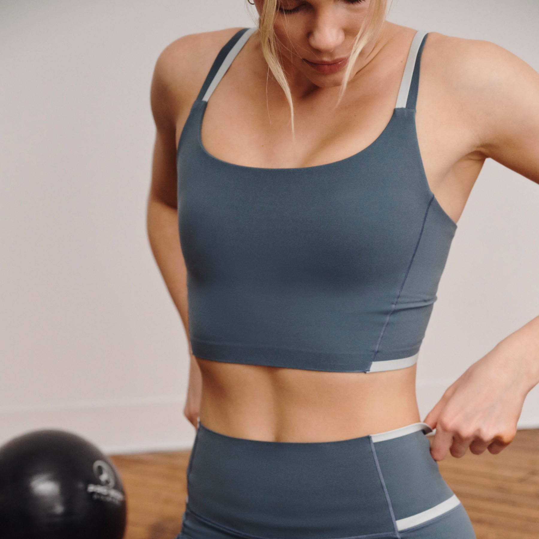 Instinct collection sbs image