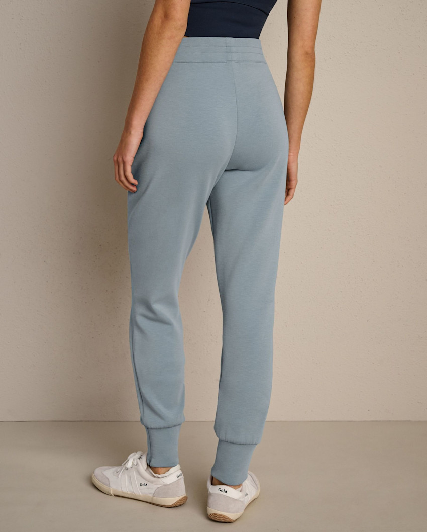 DreamGlow™ Tapered Pant