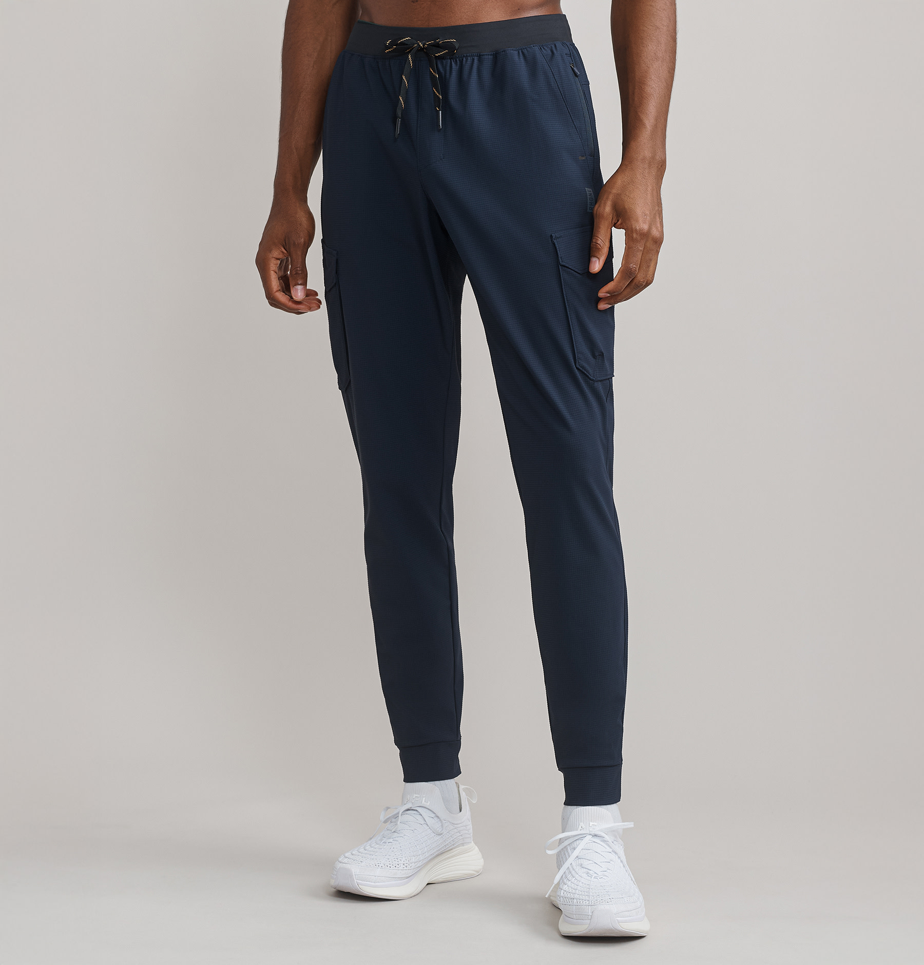 01.07.24-mens-invictus-pant-2block