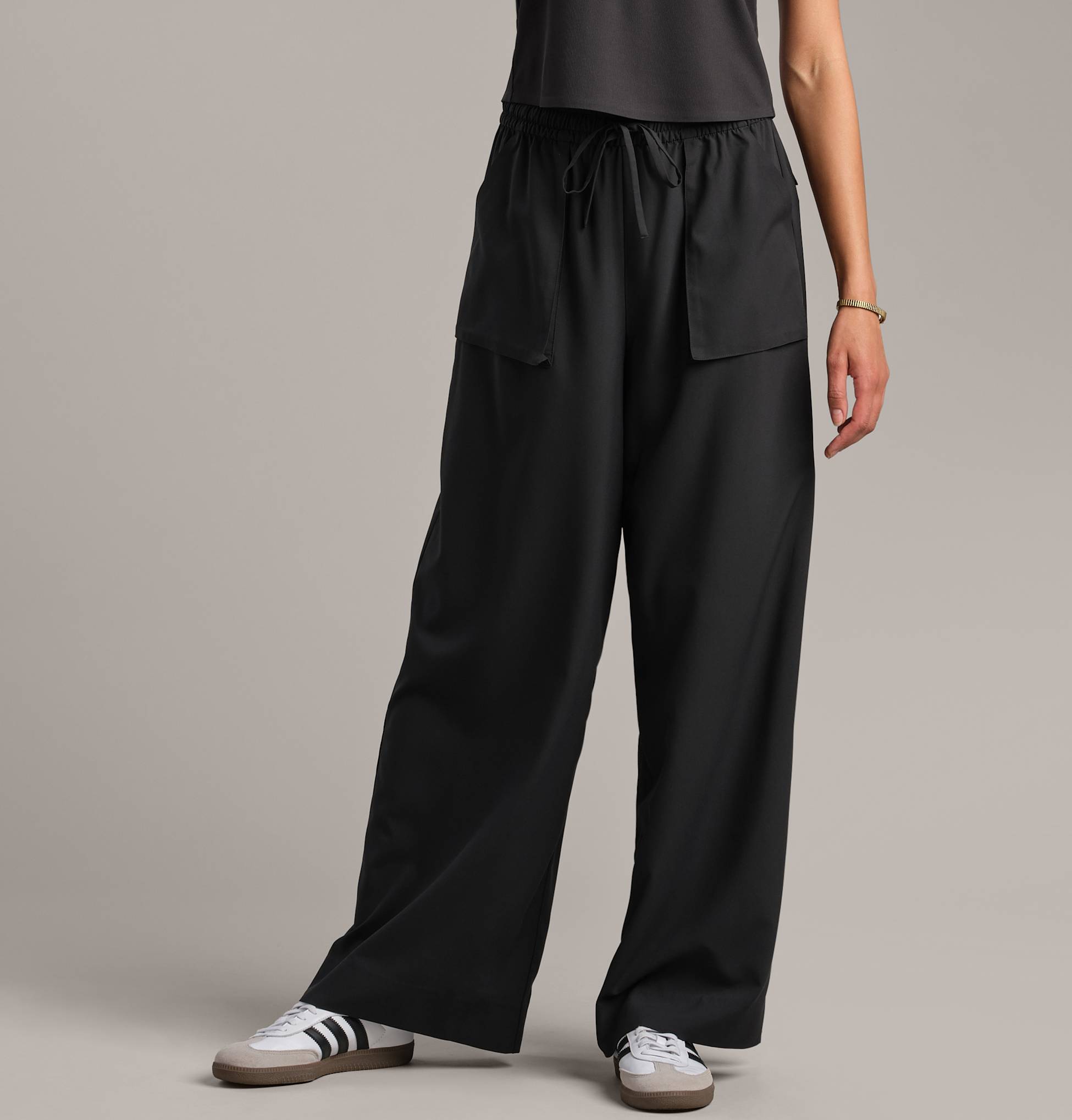 07.03.25-womens-travel-2block