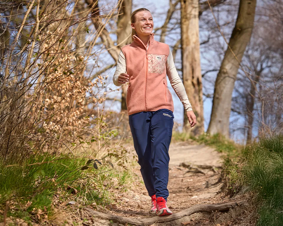 Billede 1 - outdoor - kvinde i naturen