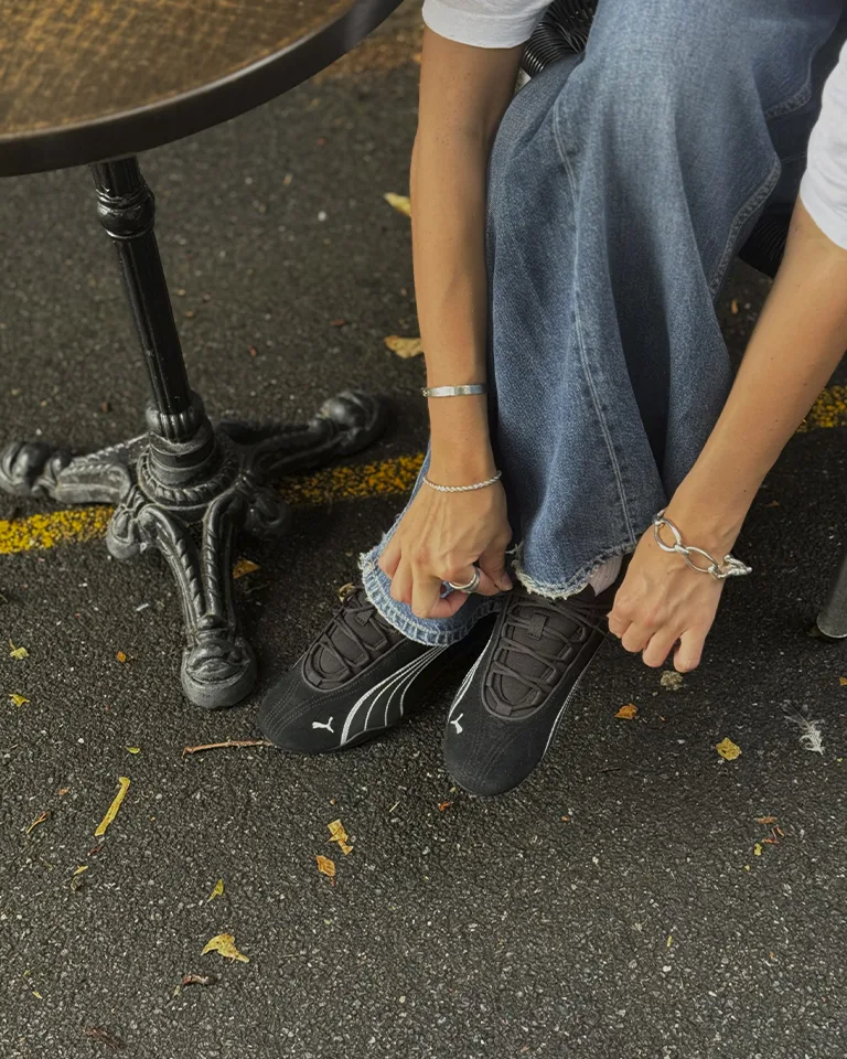 Sneakers