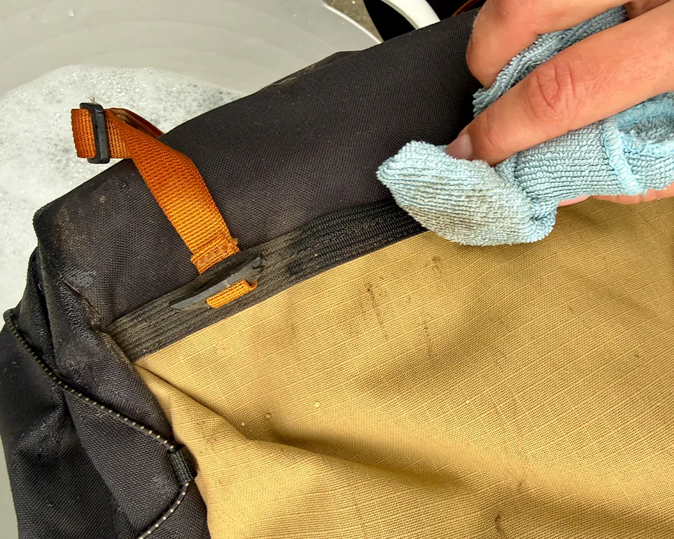 Billede 2 - Vask og vedligehold din rygsæk, så levetiden forlænges 