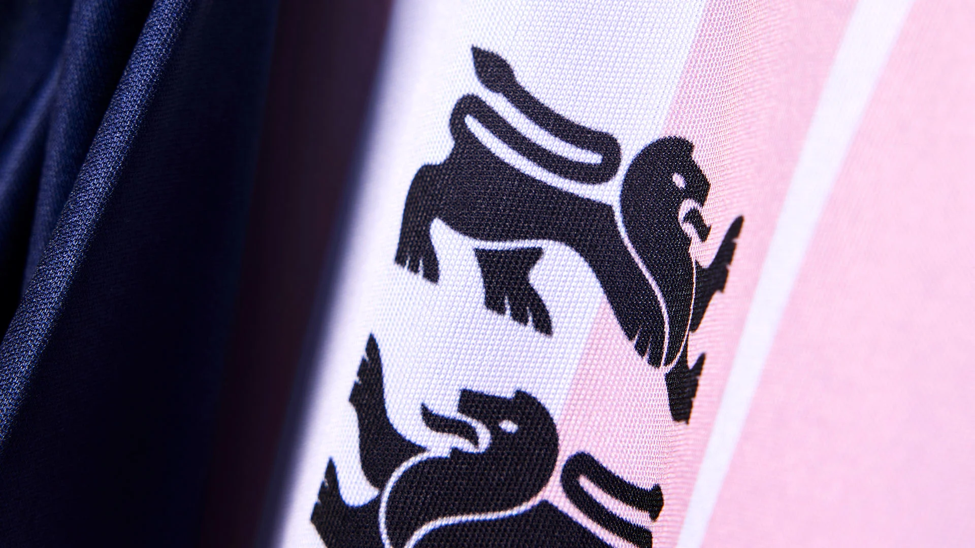 Tekst og billede SJF Højre