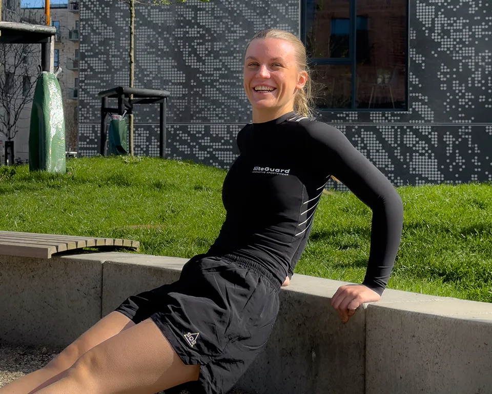 Billede 1 - træning - kvinde træner udenfor