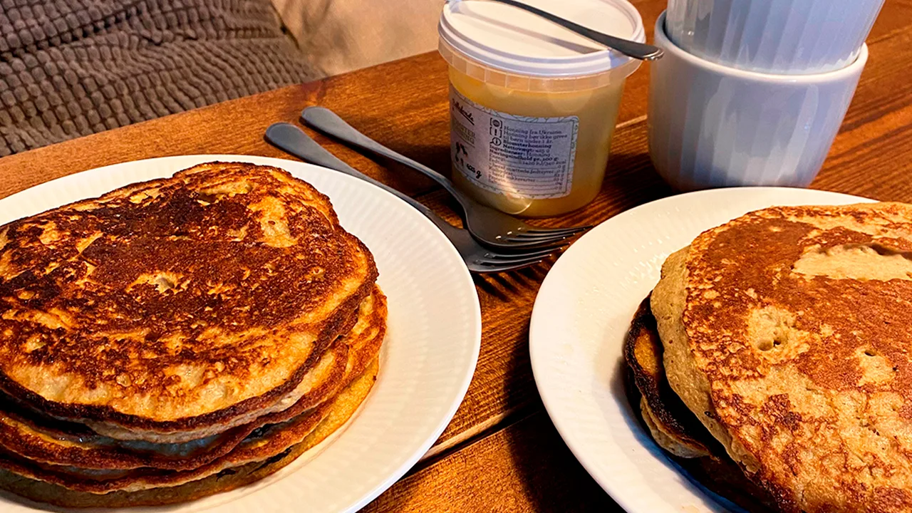 Pandekager med banan og skyr