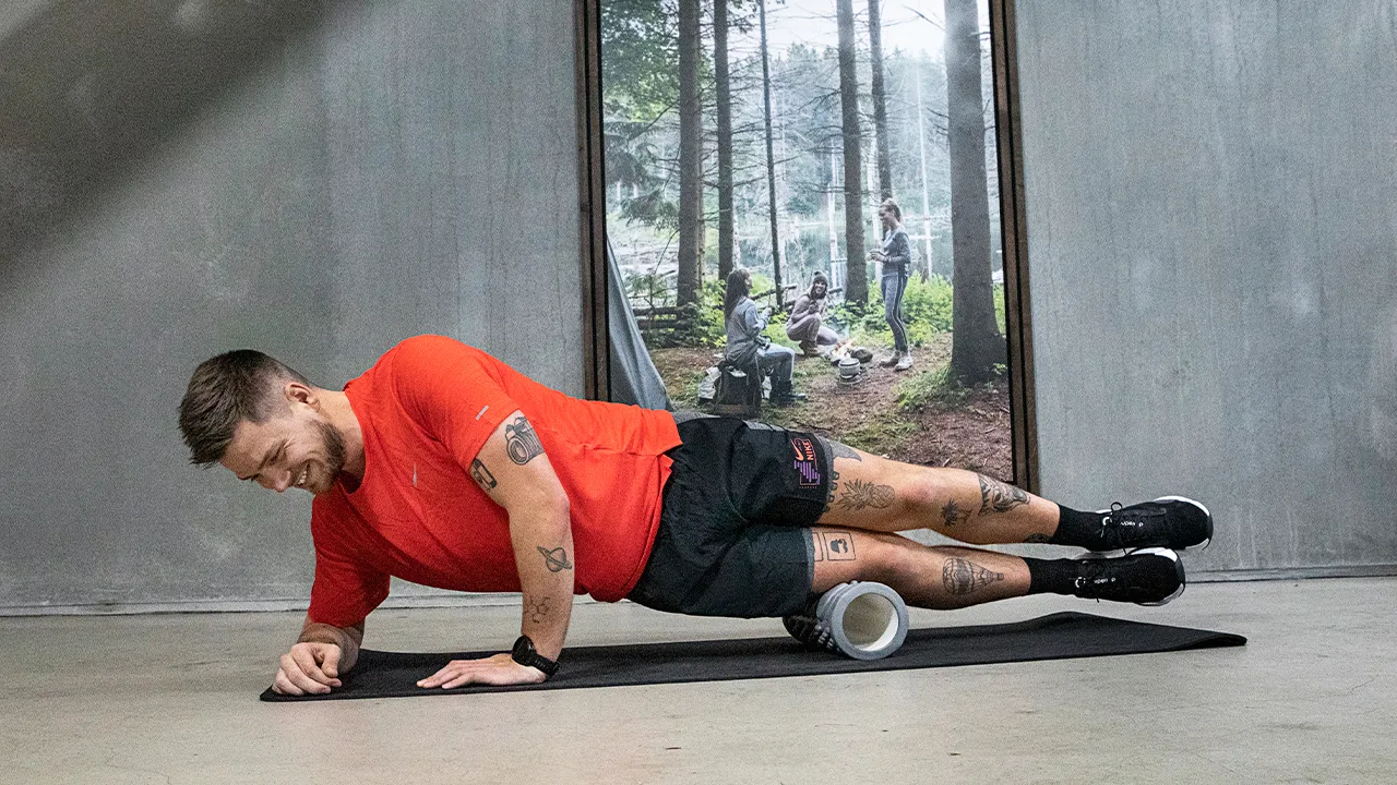 Foam-roller af forlår og yderside udstrækningsøvelse