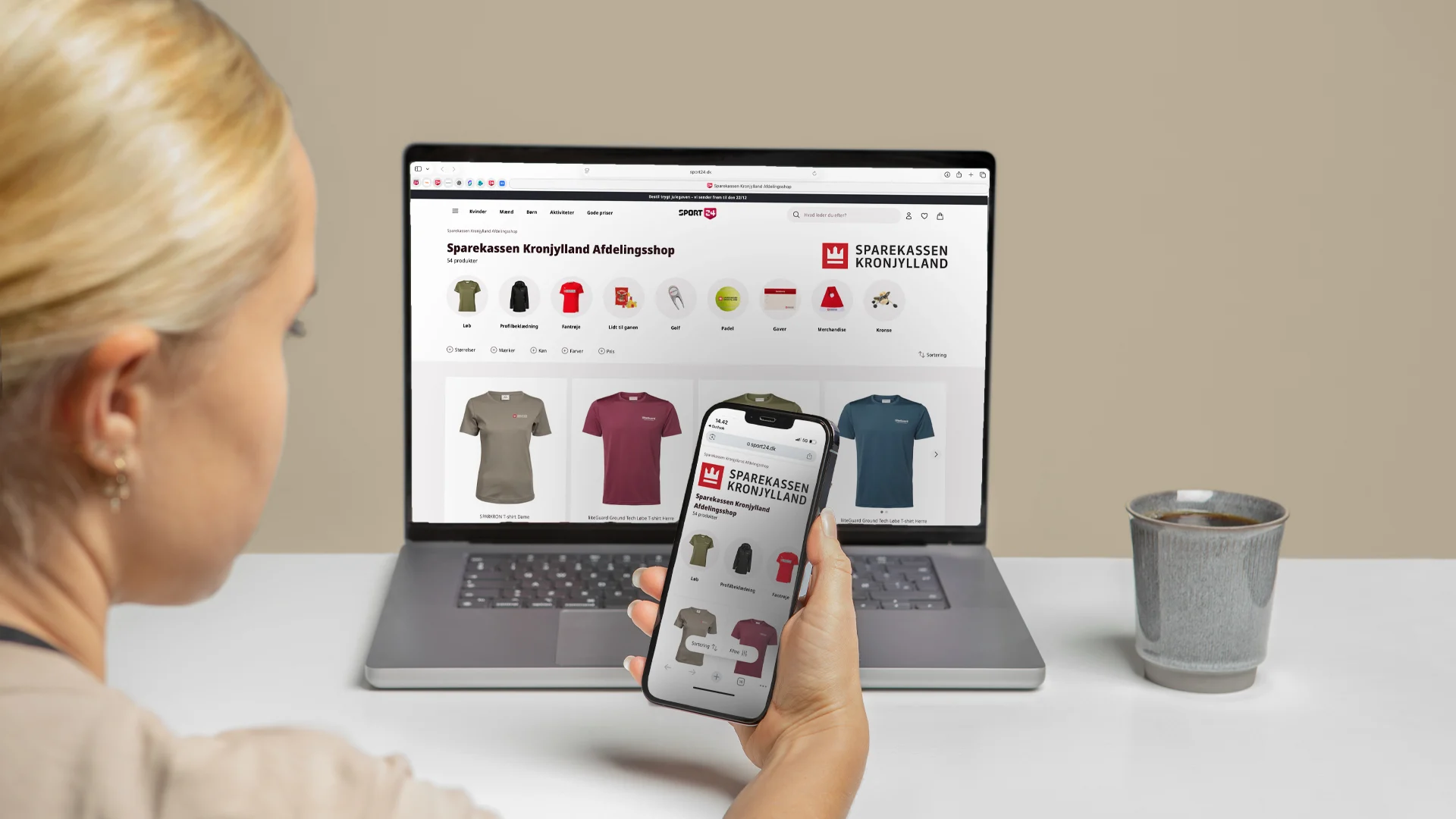 Tekst og billede - Sparekassen Kronjylland Afdelingsshop - Image Right