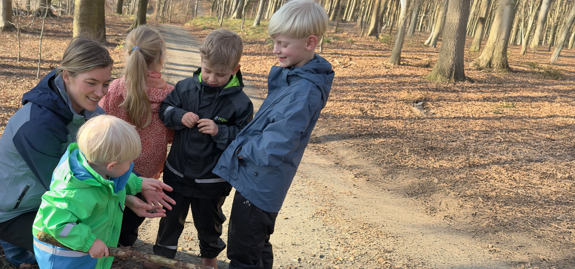 Topbillede - outdoor - børn i naturen