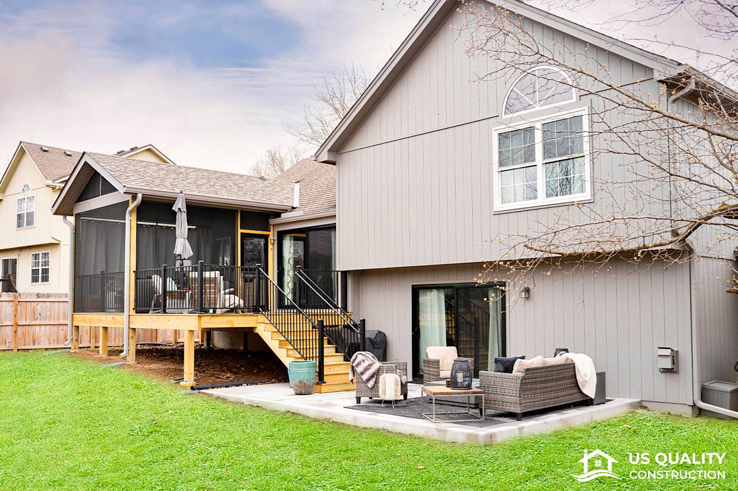 Custom 3 Season Room & Deck Design in Kansas City, MO 64119