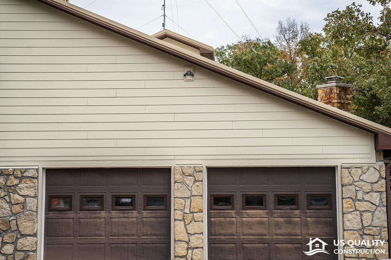 Siding, Gutters, & Roof Replacement