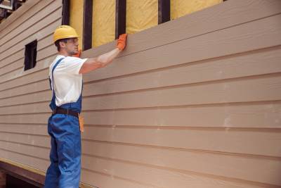 Top 5 Essential Siding Tools Every Contractor Needs