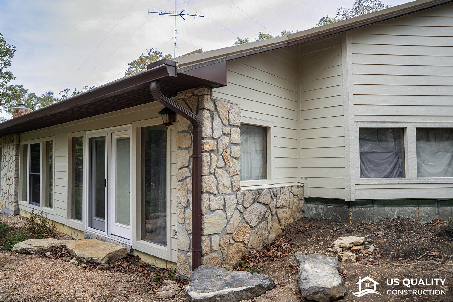 Siding, Gutters, & Roof Replacement