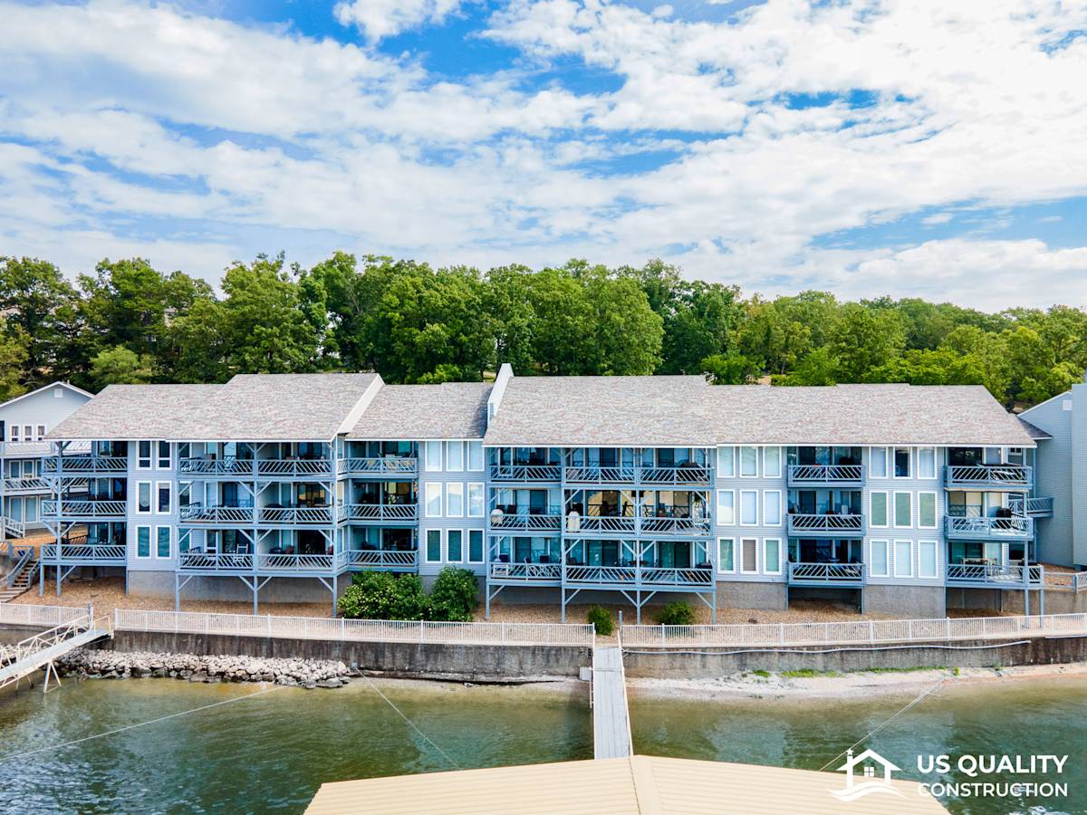 Condominium Siding & Roofing Replacement