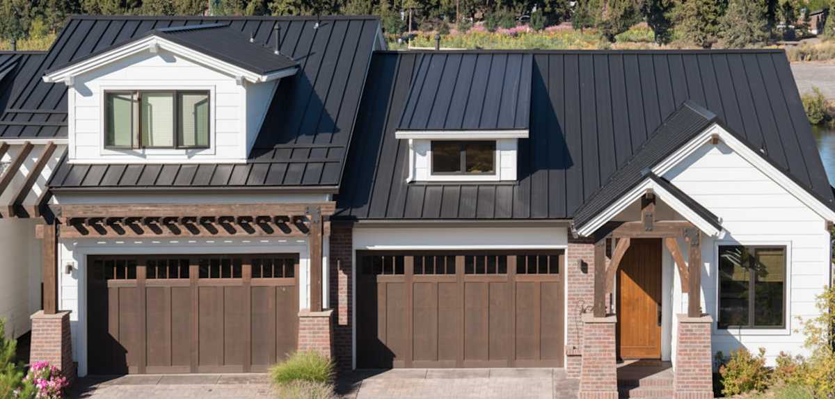Top Metal Roof Colors: Enhance Your Home's Curb Appeal