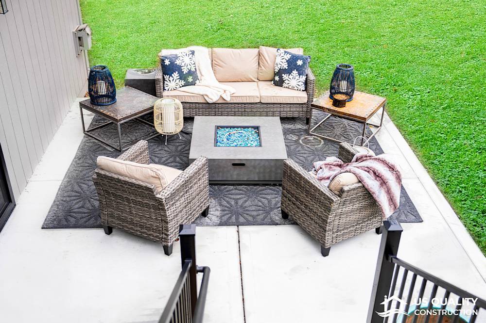 Custom 3 Season Room & Deck Design