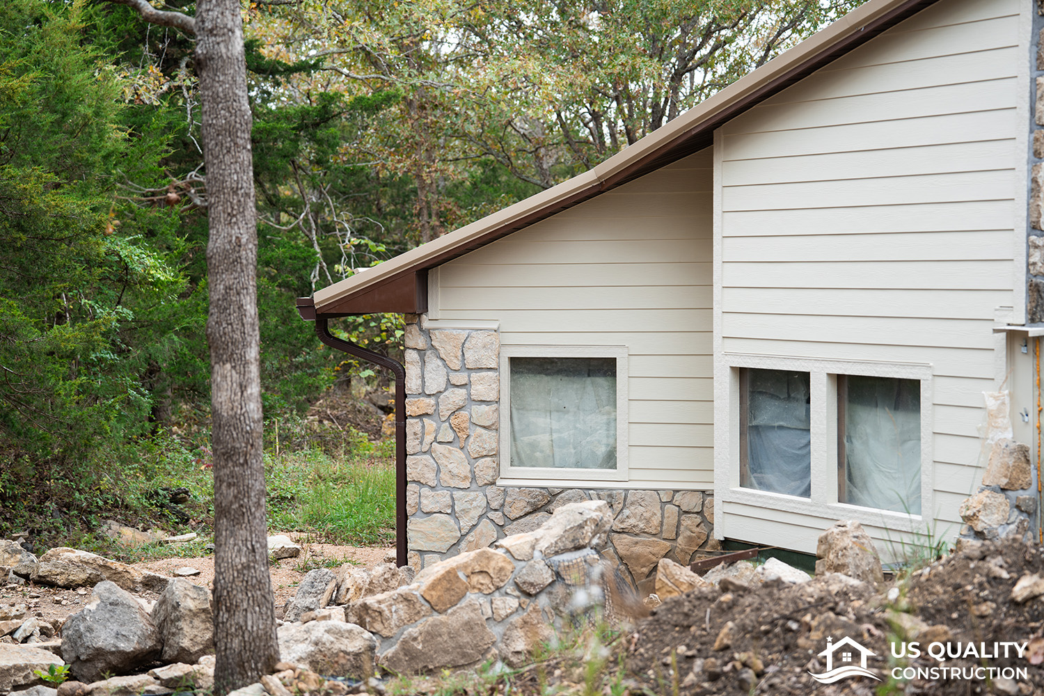 Siding, Gutters, & Roof Replacement