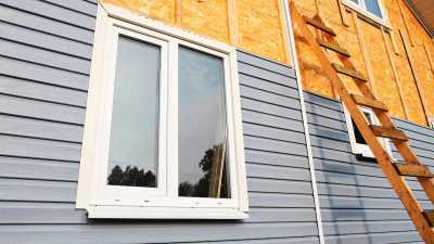 Comparing Wood Siding vs. Vinyl Siding: What's Best for Your Kansas City Home?