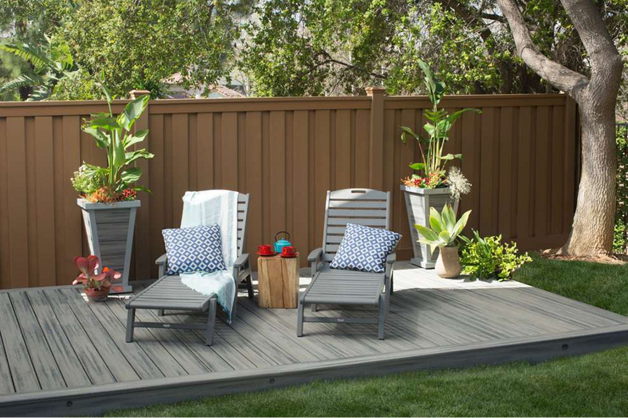Creative Small Deck Ideas for Outdoor Living Spaces