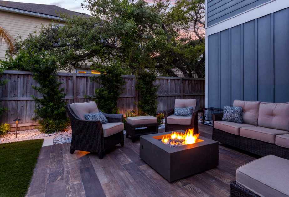 Unwind and Relax: Creating the Perfect Decking Firepit