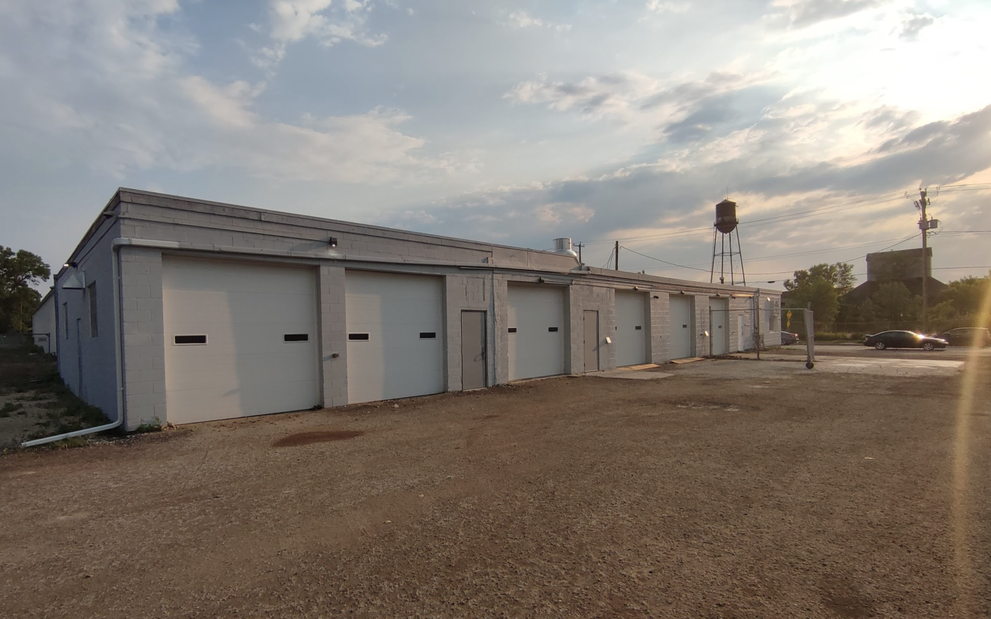 Newly renovated industrial bays in the heart of St. Boniface.
