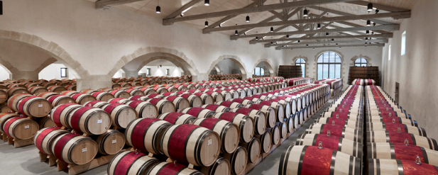 Rows of Barrels piled on top og eachother