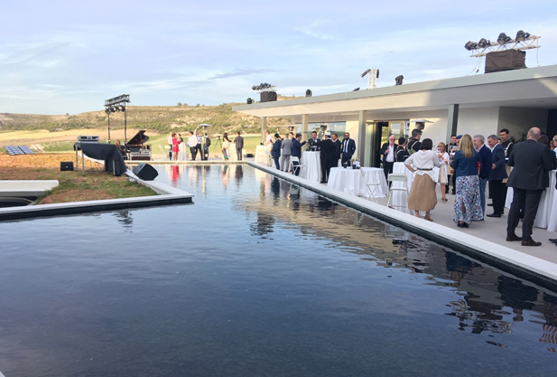 Large gathering by the poolside