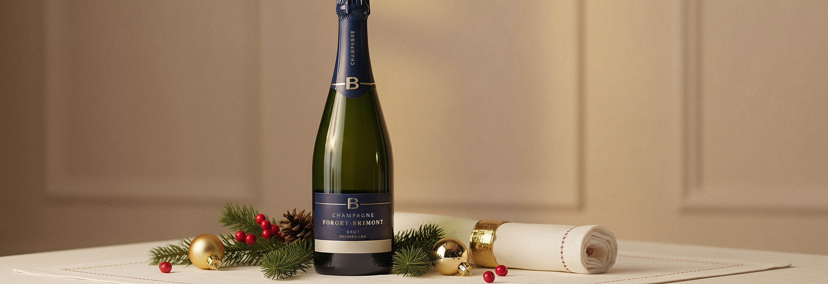 Bottle on a festive table - AI