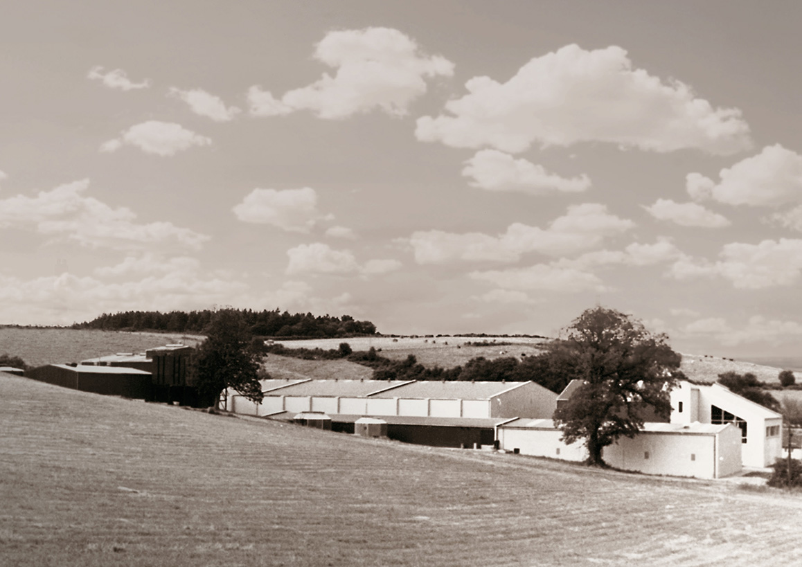 PITTYVAICH distillery in black and white