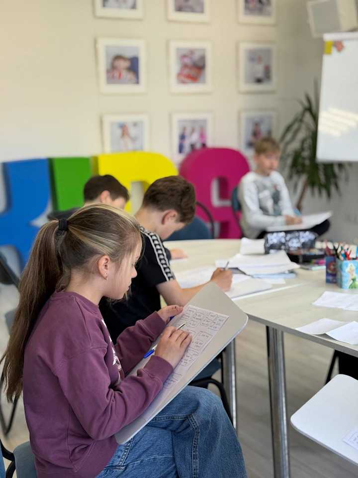 Рабочий процесс в группах JUNIOR ENGLISH