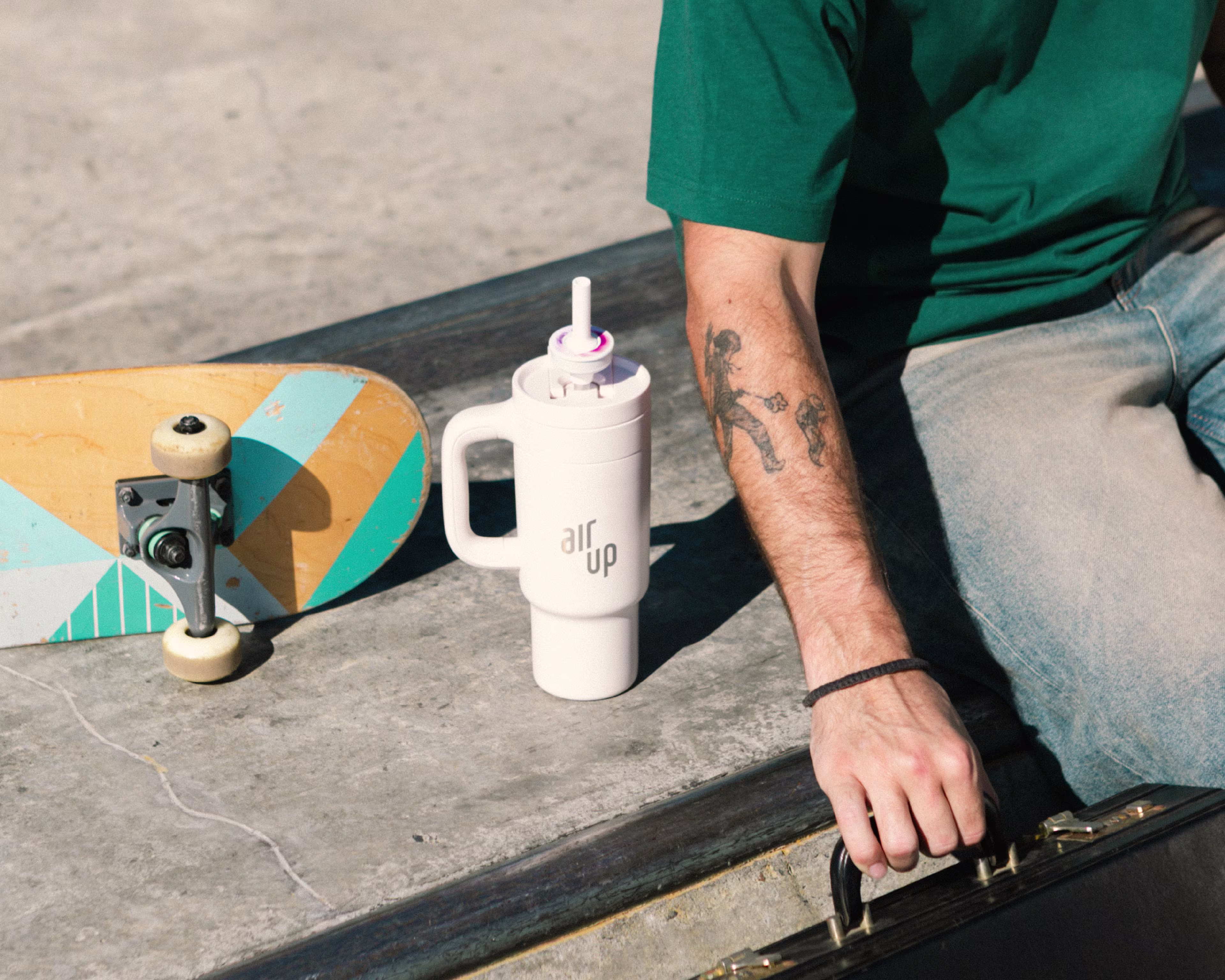 PDP - air up® Tumbler with Handle - Creamy White - 150000218 - Lifestyle